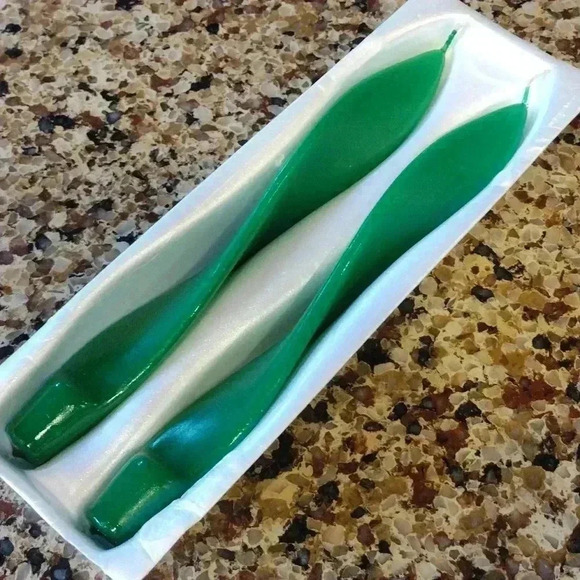 Vintage Fiamma Green twisted candles - Picture 2 of 7